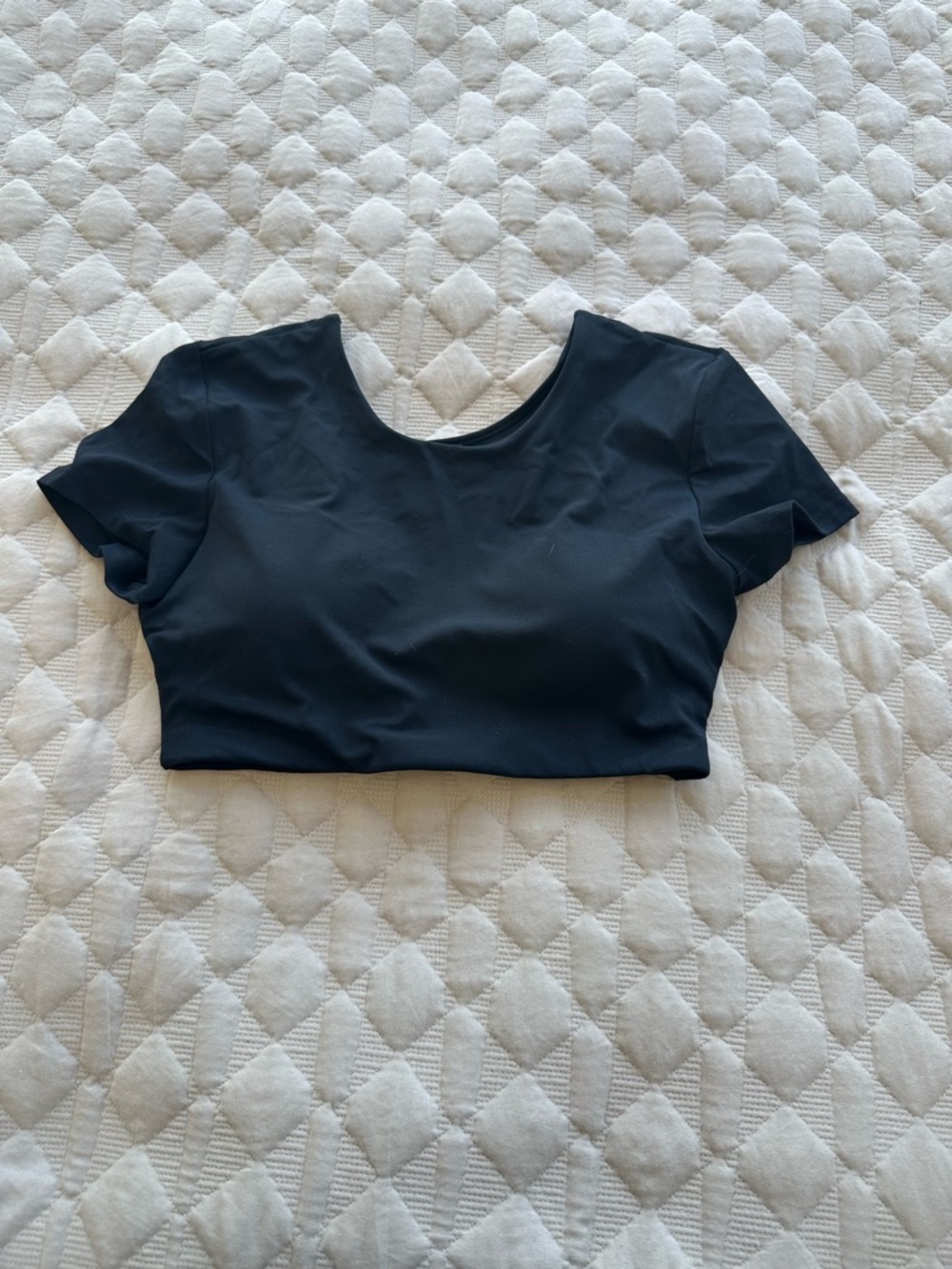 Women's Black Short Sleeve Workout Crop Top